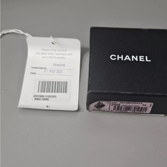 RARE blush Chanel Vintage 3 Camellia Enamel & Rhinestone CC Logo Ring! SZ 6.75 - Picture 6 of 7